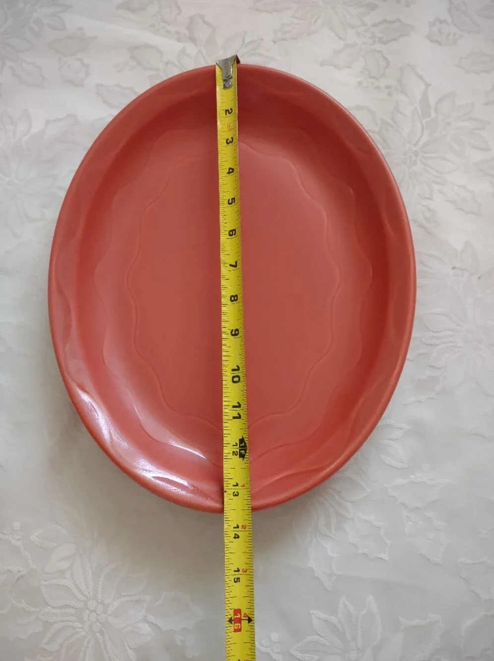 Waived Etching Ceramic Oval Tray 13.5 Inch